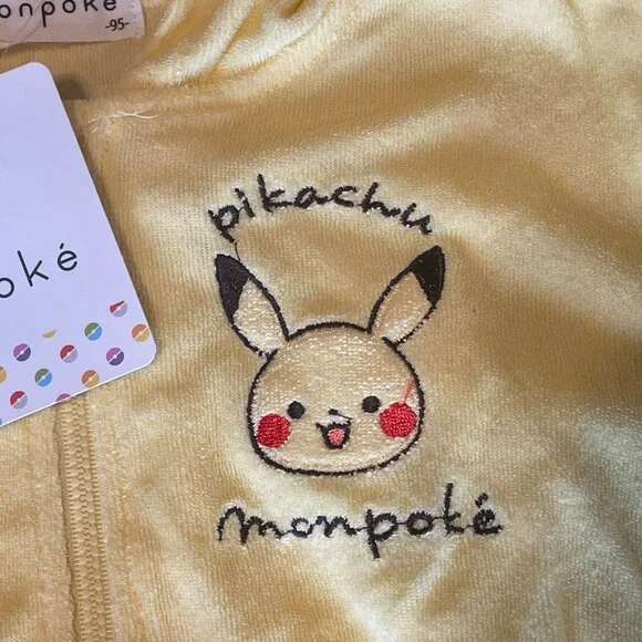 NWT Monpoké (Monpoke) Pickachu Cosplay Hooded Pajama Set